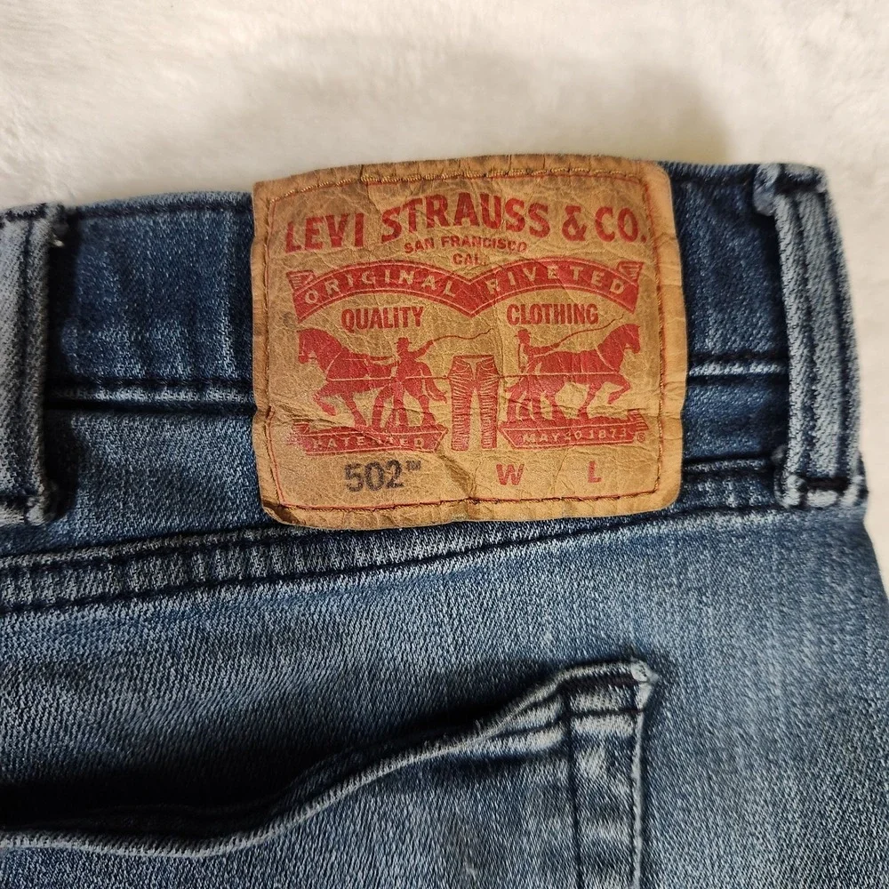 Levi's 502 Jeans Men's 46x30 Medium Wash Relaxed Taper Big Tall Distressed‎